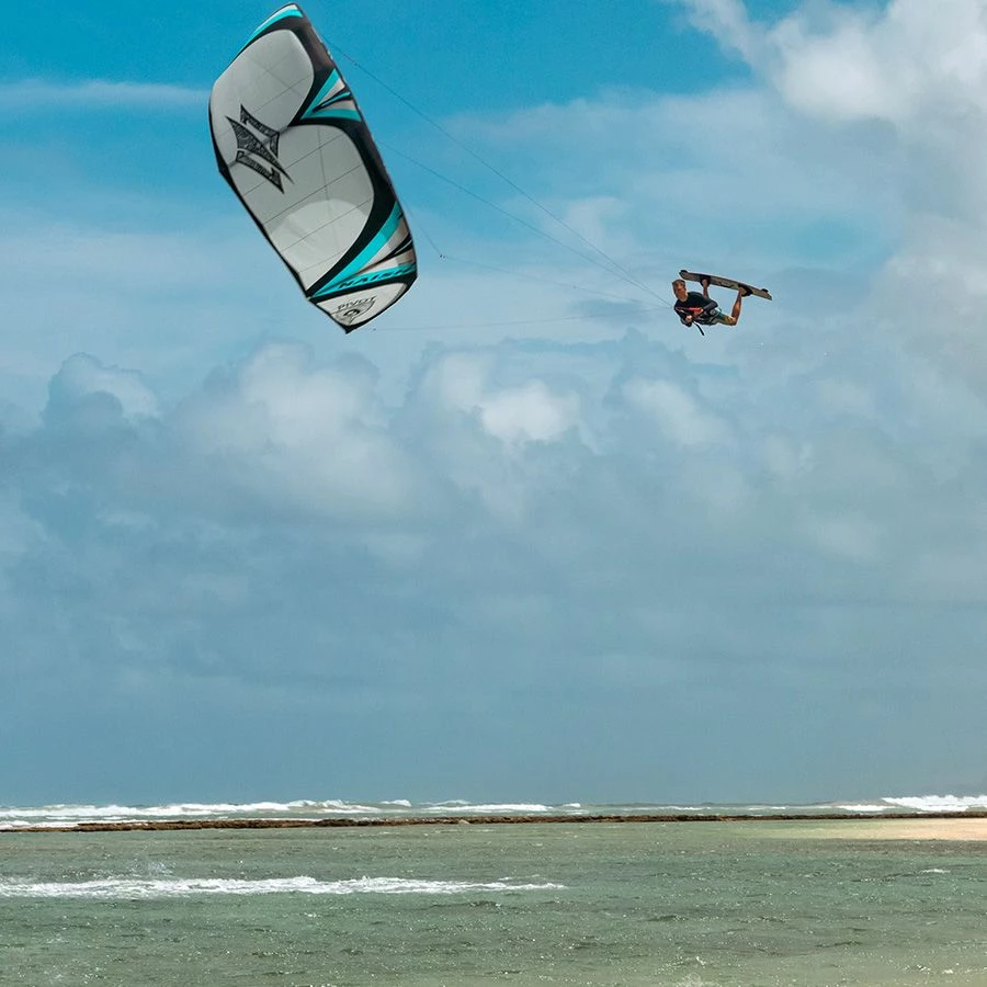 Naish S27 Pivot Freeride / Wave Kite - 50% Off Discounts Apply ! 8 Naish S27 Pivot Freeride / Wave Kite - 50% Off Discounts Apply ! - Image 6